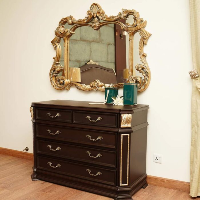 Luxury Leather Upholstered Bedroom Set with Accents