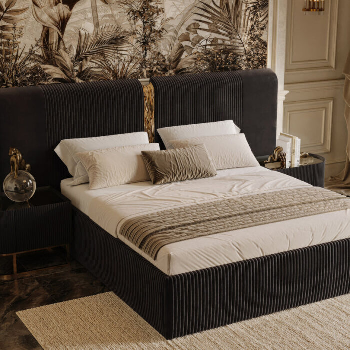 Royal Antique Bed Set with Ornate Carvings and Luxury Finish